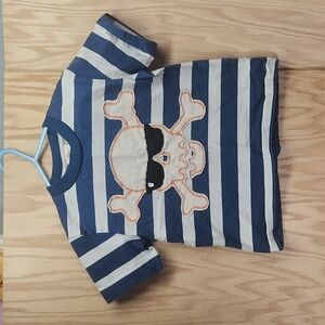 Mini Boden Skull & Crossbones Shirt  3-4Y